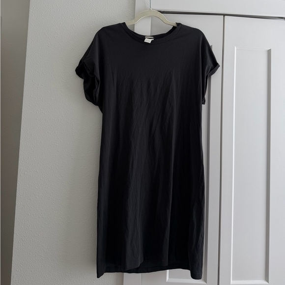 H&M Black T-Shirt Dress - Picture 3 of 3